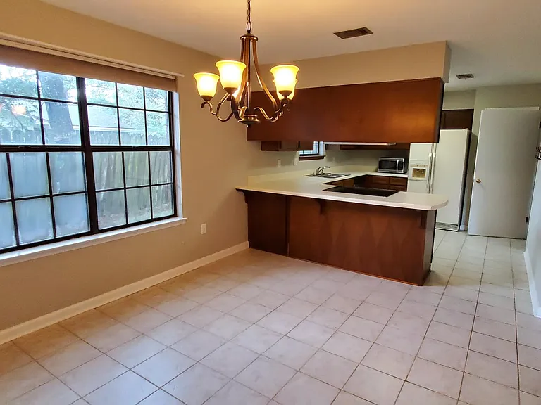 1731 Bayshore Dr — Photo 8