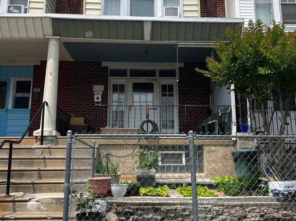 4622 C St, Philadelphia, PA 19120