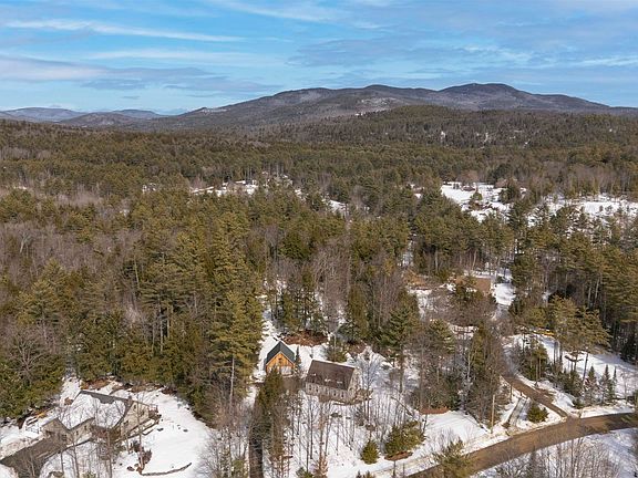 3rd image of 136 Stone Bridge Road