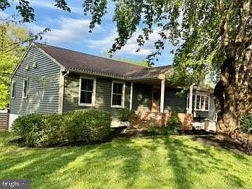 1st image of 943 Sackettsford Rd