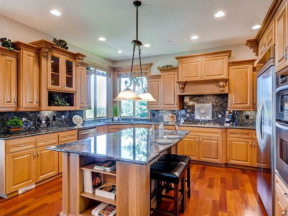 3rd image of 3307 NW Dahlia Dr