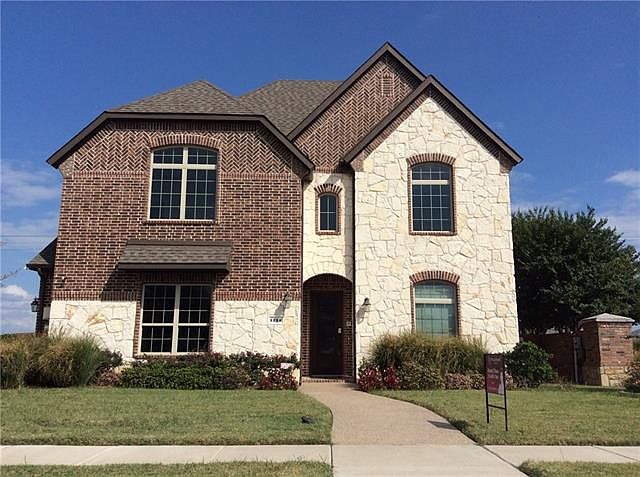 1st image of 1214 Oak Hill Ln