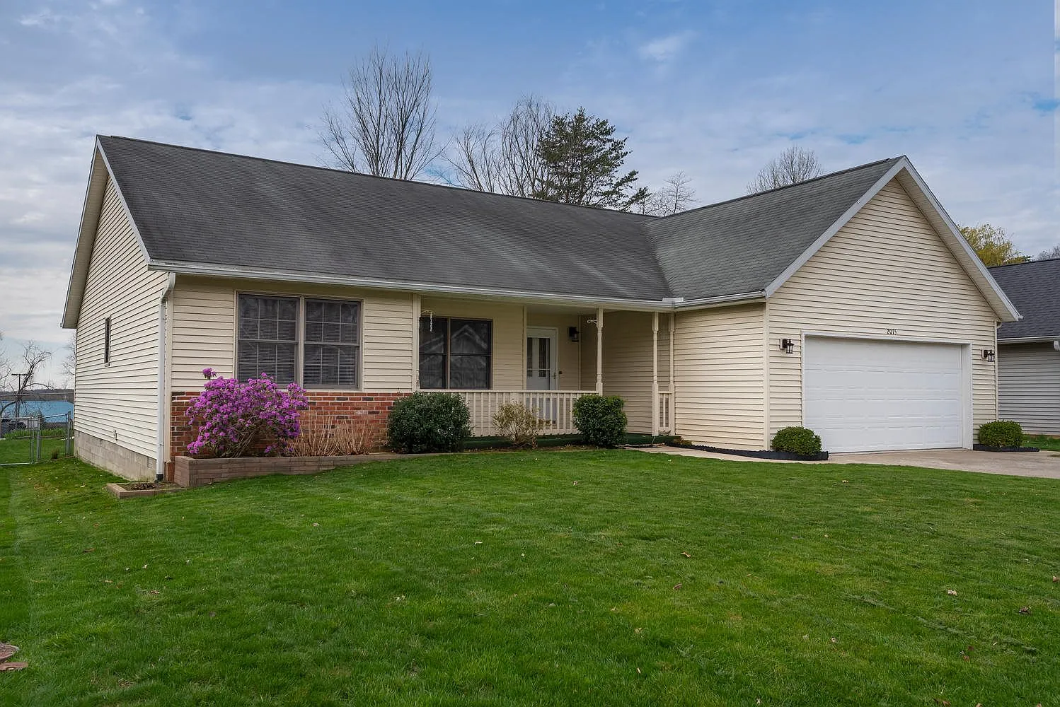 2015 W Cory Dr photo 1