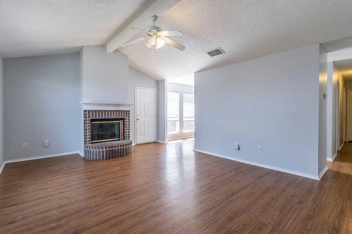 Building Photo - 6433 Riverwater Trl