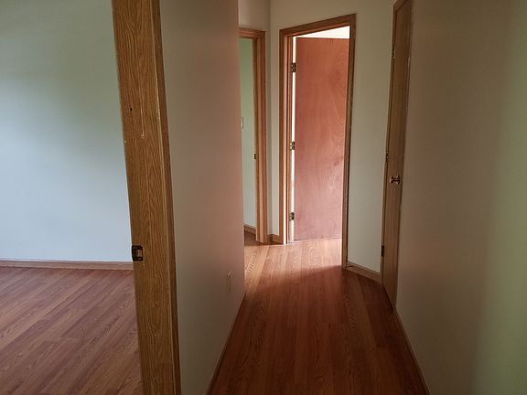 5th image of 905 Briaro St
