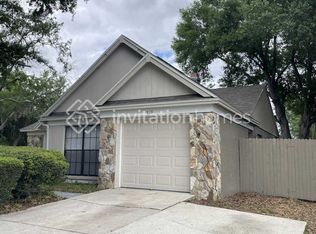 819 Sunridge Point Dr, Seffner, FL 33584