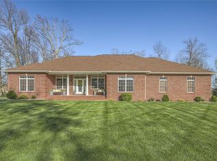 4240 Knab Rd, Smithton, IL 62285