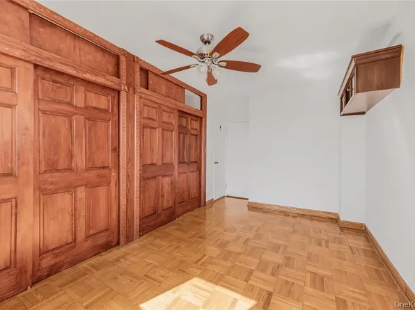 3725 Henry Hudson Parkway West image 11 of 27