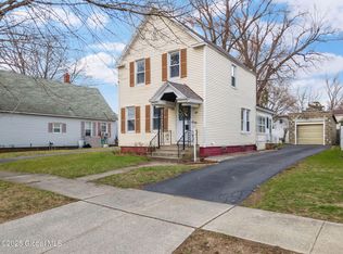 57 Glen St, Rensselaer, NY 12144