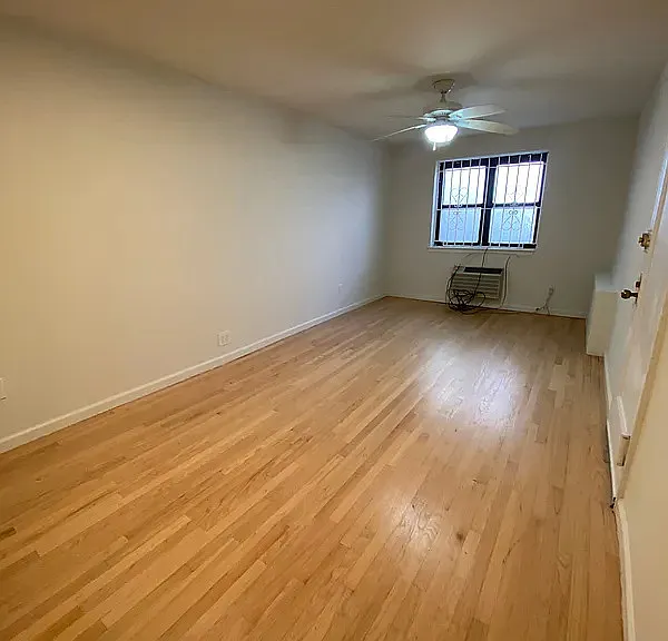 234 E 32nd St #1A — Photo 11