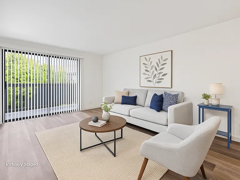 Park Ridge Apartments — Photo 4