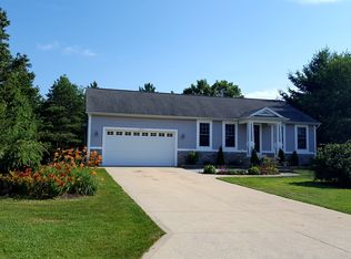 2231 Colbert Dr, Muskegon, MI 49444