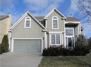 15261 S Albervan St, Olathe, KS 66062