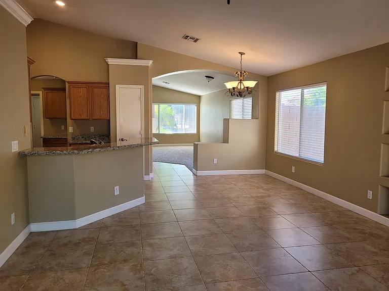 3950 E Campbell Ave — Photo 6