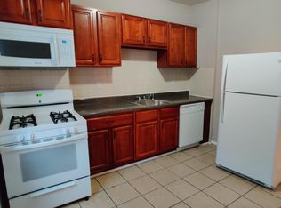 195 Armstrong Ave, Jersey City, NJ 07305