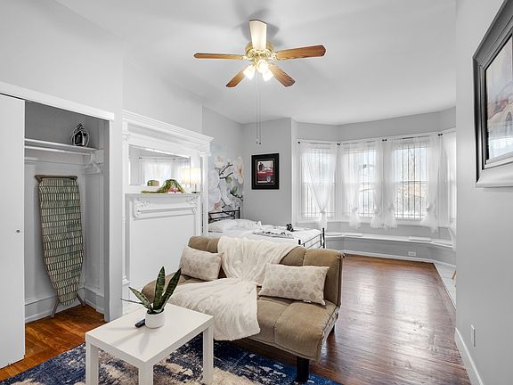 5th image of 4040 Spruce St #11500133