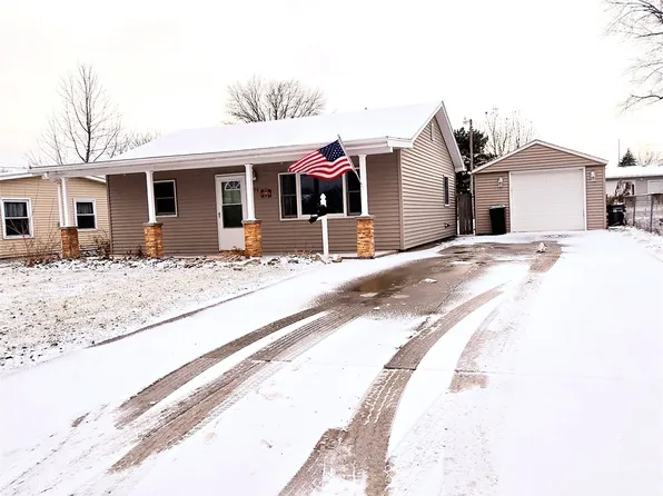 814 Streeter St S, Knoxville, IA 50138