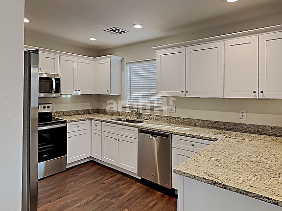 3rd image of 5517 W Ellis Dr