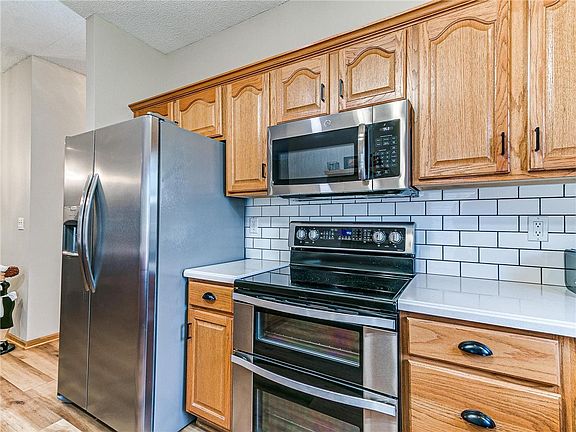 4th image of 6767 NW 57th St