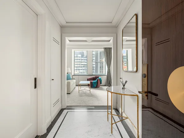 301 Park Avenue image 1 of 11