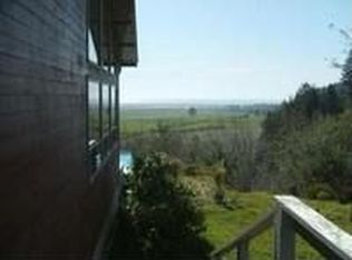 115 Ritmer Creek Ln, Smith River, CA 95567