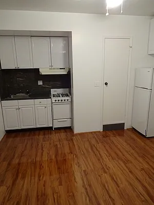 Rented by Authentic Realty | media 7