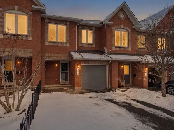 397 Statewood Dr, Ottawa, ON K2K 0B7