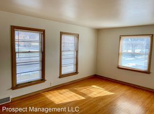 2675 N 69th St APT 2, Wauwatosa, WI 53213
