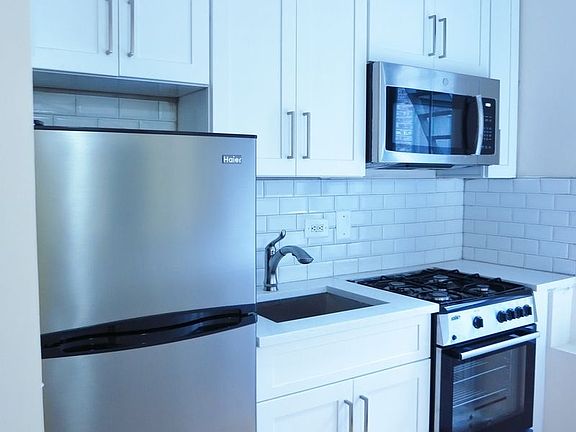 4th image of 527 E 78th St APT 5b