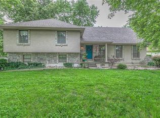 1000 W Valley Rd, Olathe, KS 66061