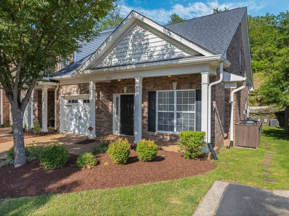 1858 Brentwood Pointe Dr, Franklin, TN 37067