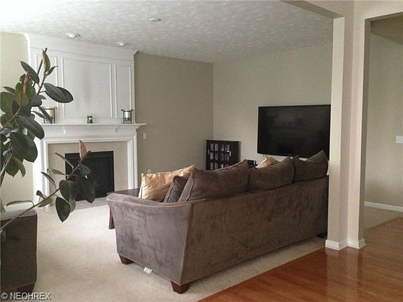 3rd image of 5165 Yorton Ln