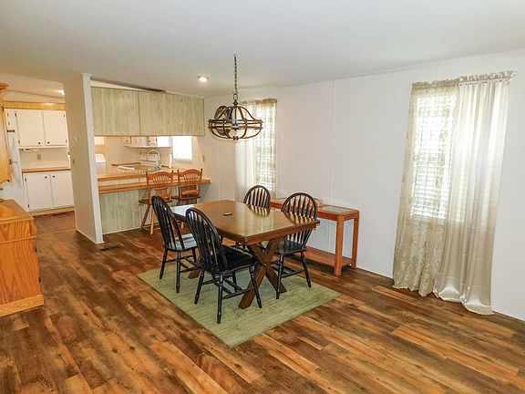 2nd image of 11047 Pelican Dr