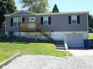 416 S Main St, Troy, IL 62294