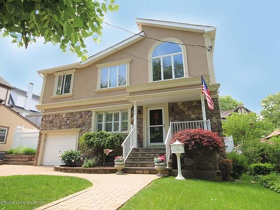 2nd image of 50 Brentwood Ave