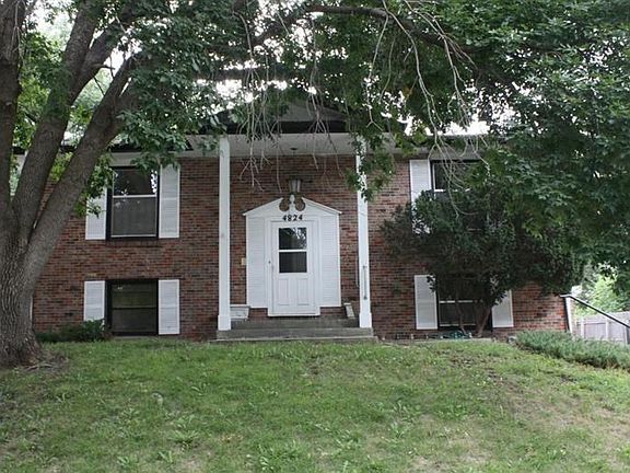 2nd image of 4824 Cresthaven Dr