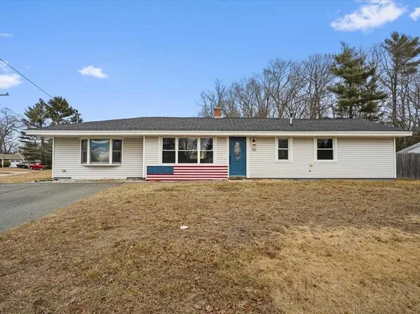 110 Lisa Ann Dr, Bellingham, MA 02019