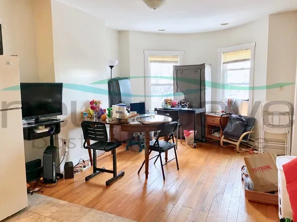 104 Hammond St #5, Roxbury Crossing, MA 02120