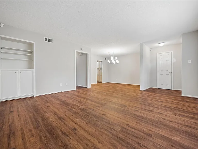 14201 Misty Meadow Ln — Photo 5