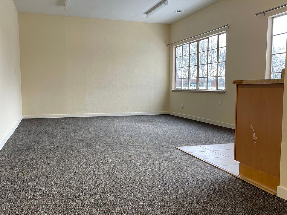 2nd image of 1684 E 14th St Suite 208