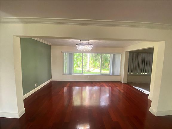 2nd image of 2871 NW 2nd Avenue