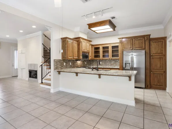 40098 Champion Tif Dr, Gonzales, LA 70737