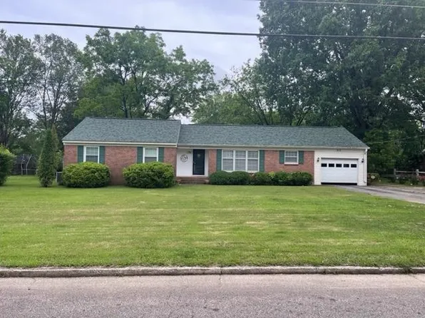 615 Keller St, Bolivar, TN 38008