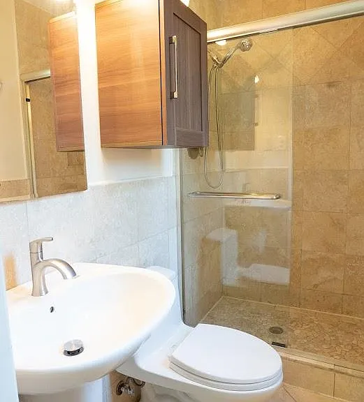 E Parkhill Dr — Photo 11