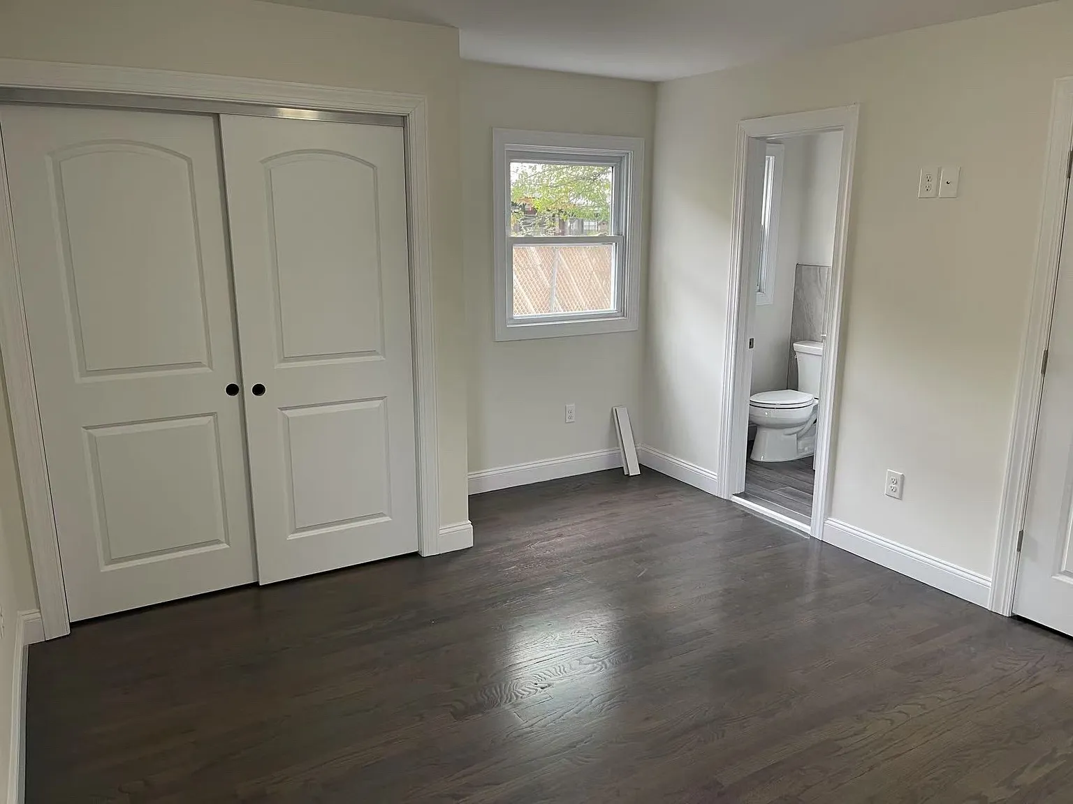 3 bed, 1310 sqft, $3,000 — Photo 2