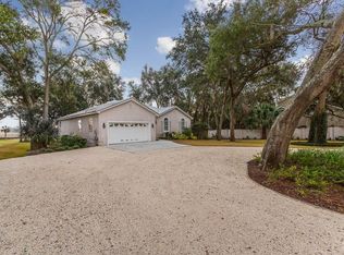 11660 Old Demere Rd, Saint Simons Island, GA 31522