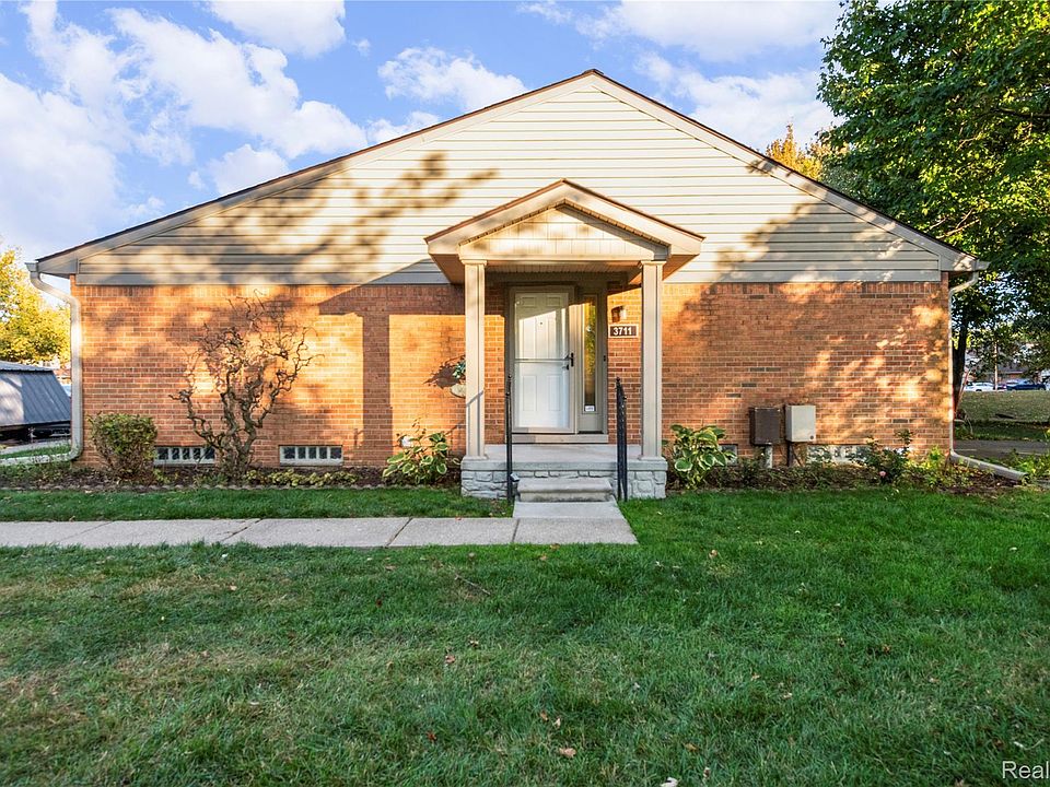 1st image of 3711 Old Creek Rd