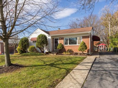1027 Platt Ave, Folsom, PA, 19033