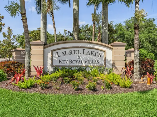 8224 Key Royal Cir APT 211, Naples, FL 34119
