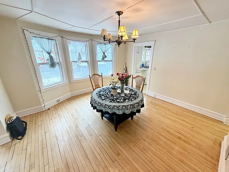 281 S Winooski Ave — Photo 9